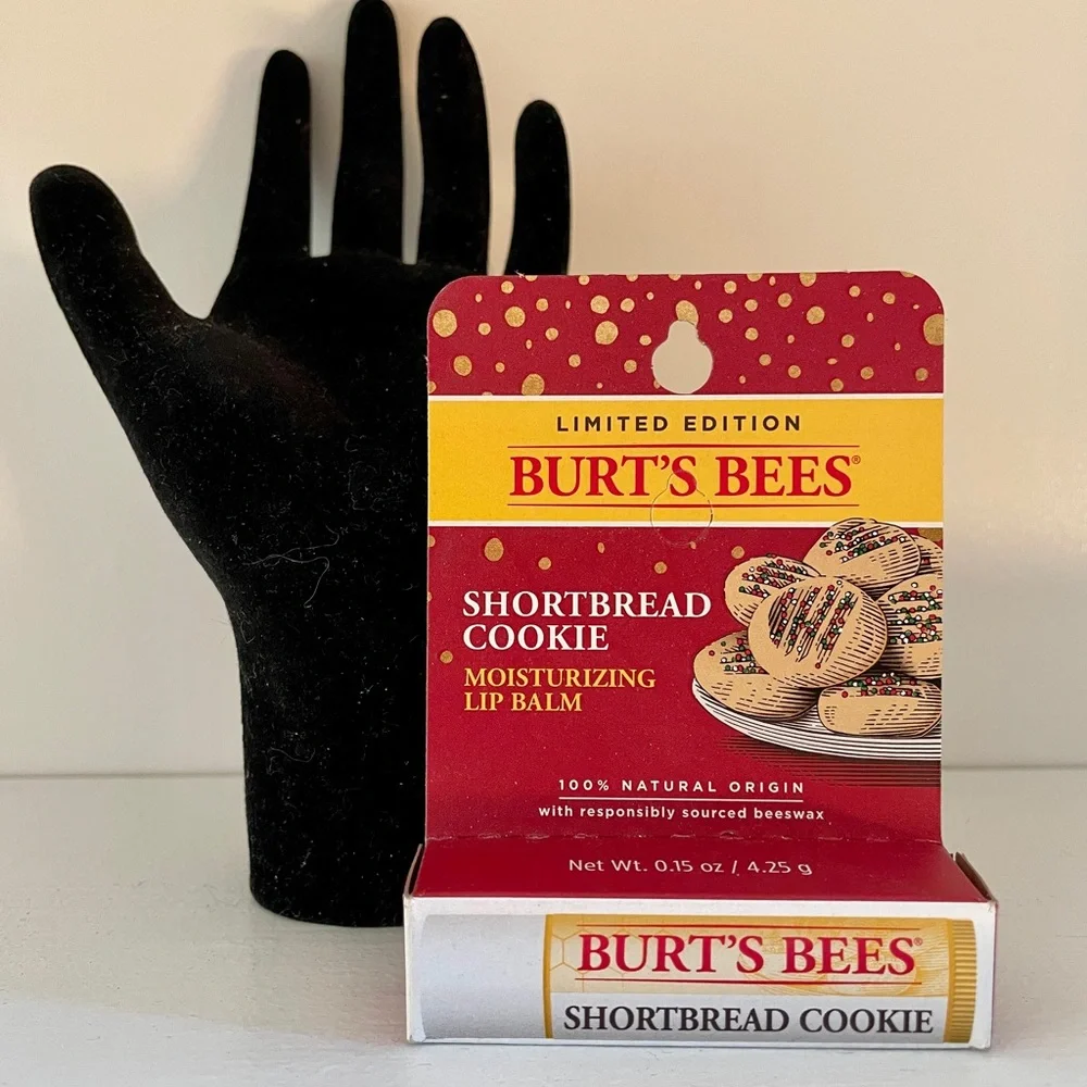 Limited Edition BURT’S BEES New in Box SHORTBREAD COOKIE Moisturizing LIP BALM